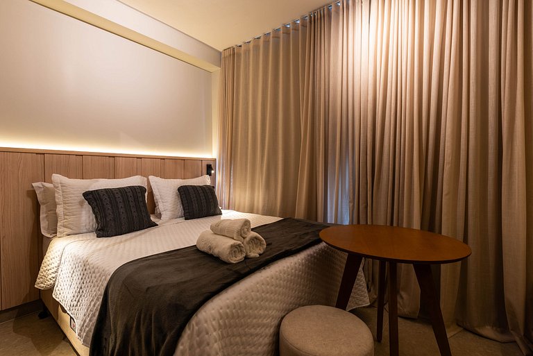 BHaus Higienópolis Maceió 88 | Studio com Varanda | Cama Que