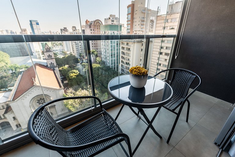 BHaus Jardins ON Lorena | Studio Premium com Varanda | Linda