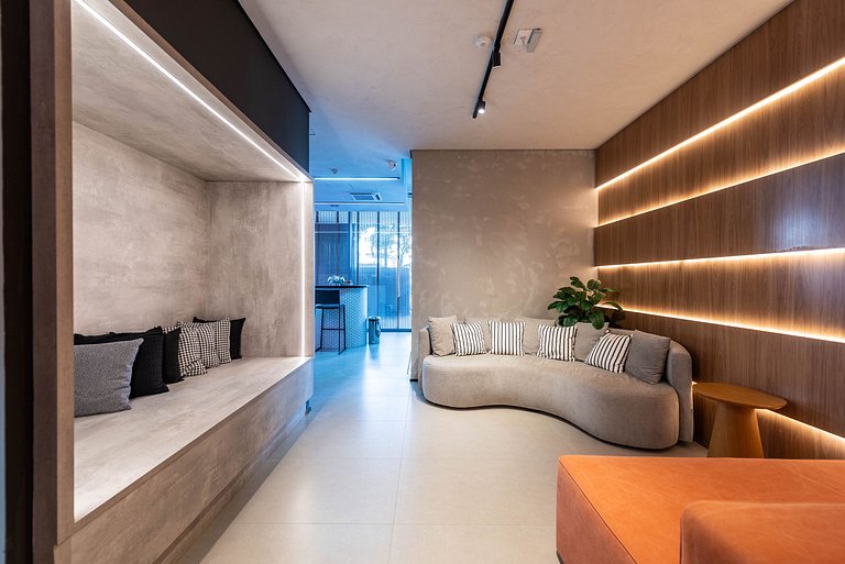 BHaus Moema ON Maracatins | Studio Premium com Varanda | Por